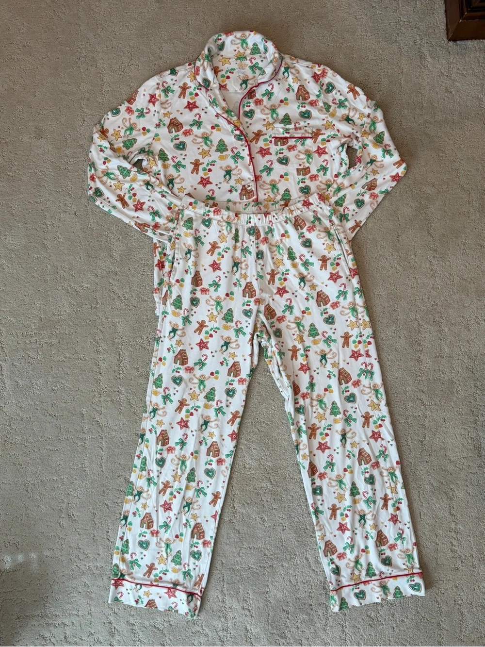 Roller Rabbit White Holiday Gingerbread Print Kids Pajama Set with Red Trim